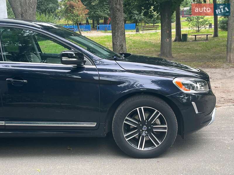 Внедорожник / Кроссовер Volvo XC60 2016 в Киеве
