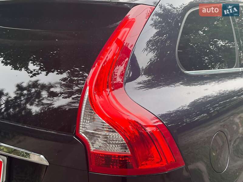 Внедорожник / Кроссовер Volvo XC60 2016 в Киеве