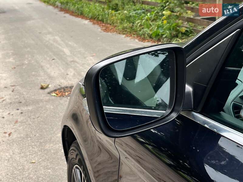 Внедорожник / Кроссовер Volvo XC60 2016 в Киеве