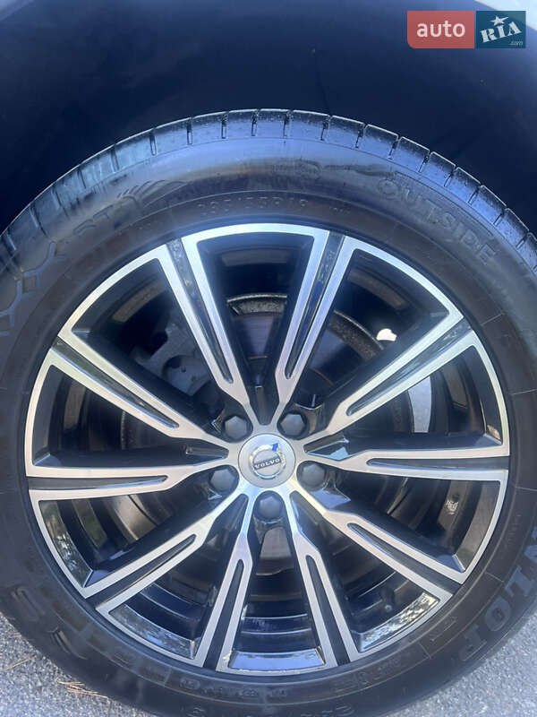 Внедорожник / Кроссовер Volvo XC60 2018 в Виннице