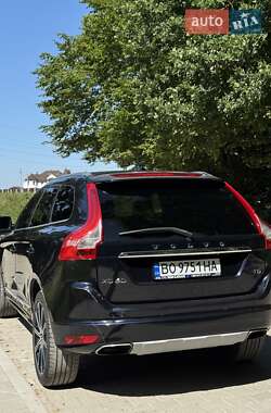 Внедорожник / Кроссовер Volvo XC60 2015 в 