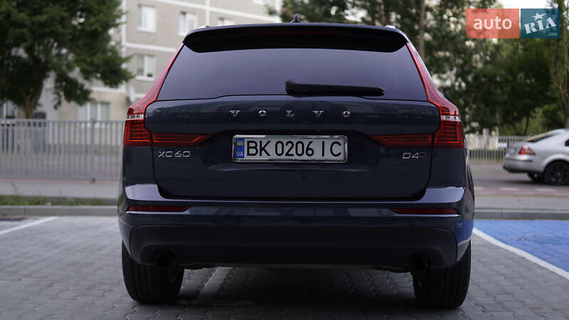 Внедорожник / Кроссовер Volvo XC60 2017 в Вараше
