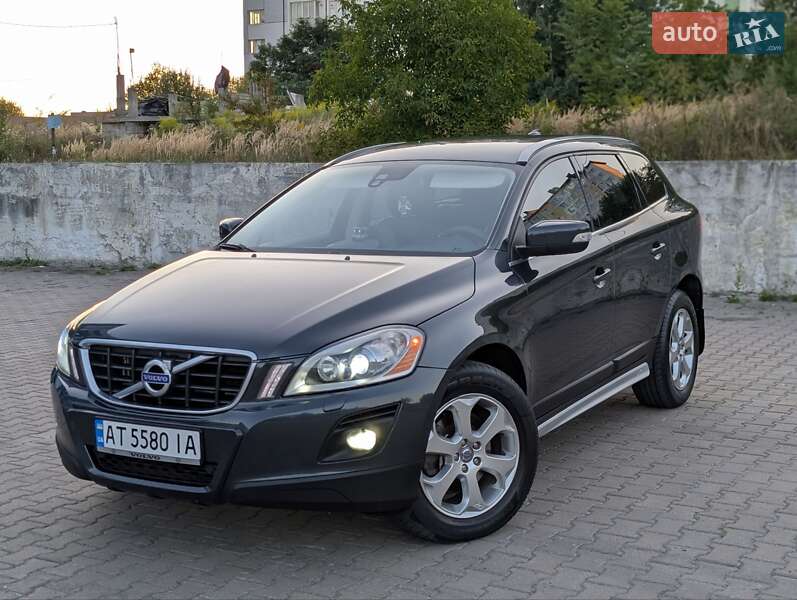 Внедорожник / Кроссовер Volvo XC60 2010 в 