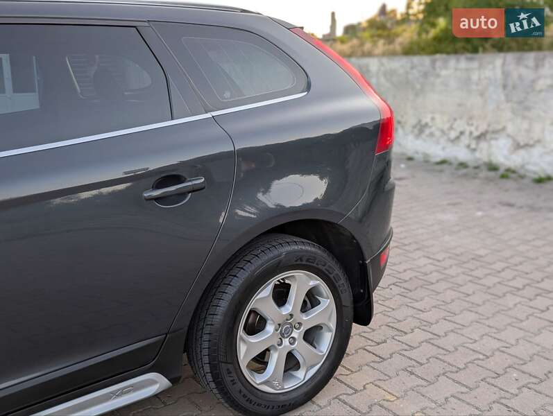 Внедорожник / Кроссовер Volvo XC60 2010 в Ивано-Франковске фото 15 Внедорожник / Кроссовер Volvo XC60 2010 в Ивано-Франковске