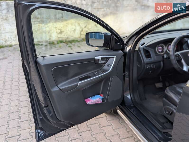 Внедорожник / Кроссовер Volvo XC60 2010 в Ивано-Франковске фото 49 Внедорожник / Кроссовер Volvo XC60 2010 в Ивано-Франковске
