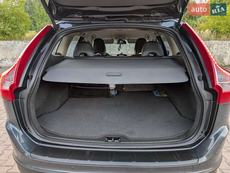 Внедорожник / Кроссовер Volvo XC60 2010 в Ивано-Франковске фото 54 Внедорожник / Кроссовер Volvo XC60 2010 в Ивано-Франковске