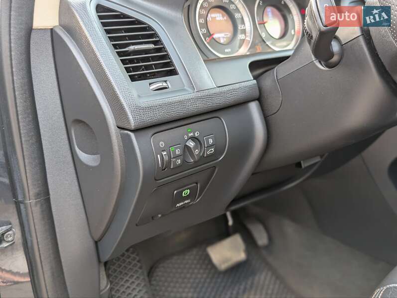 Внедорожник / Кроссовер Volvo XC60 2010 в Ивано-Франковске фото 56 Внедорожник / Кроссовер Volvo XC60 2010 в Ивано-Франковске