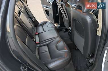 Внедорожник / Кроссовер Volvo XC60 2010 в 