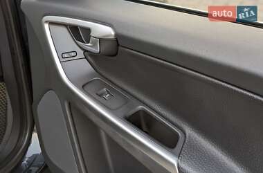 Внедорожник / Кроссовер Volvo XC60 2010 в 