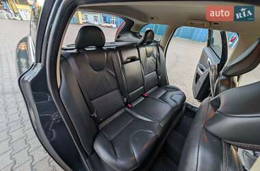 Внедорожник / Кроссовер Volvo XC60 2010 в 