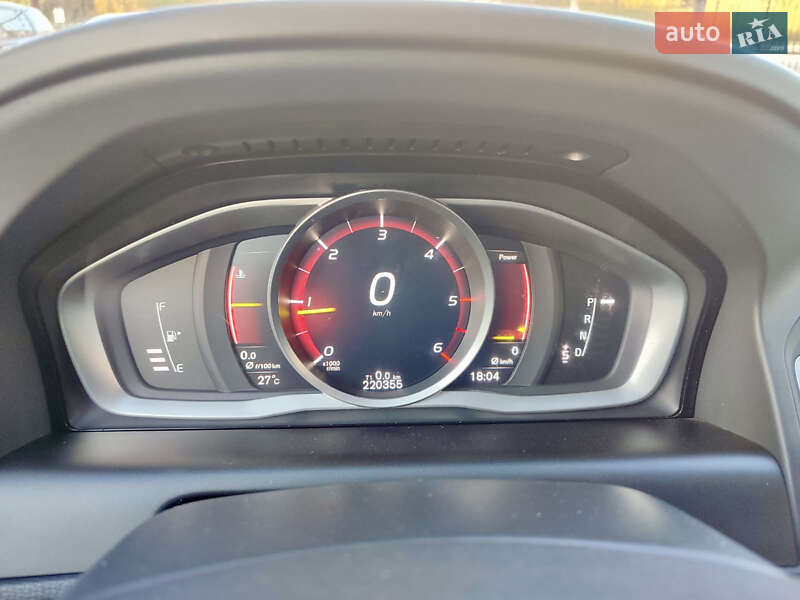 Внедорожник / Кроссовер Volvo XC60 2016 в Киеве