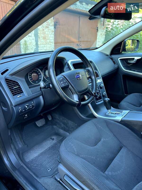 Внедорожник / Кроссовер Volvo XC60 2011 в Белой Церкви