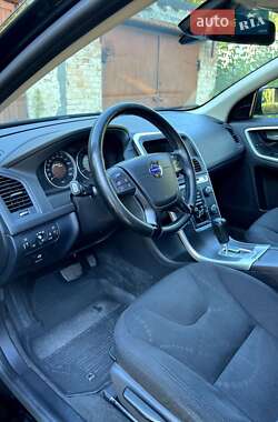 Внедорожник / Кроссовер Volvo XC60 2011 в 