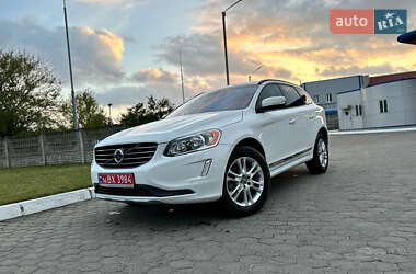 Внедорожник / Кроссовер Volvo XC60 2015 в 