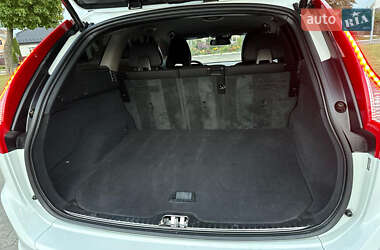 Внедорожник / Кроссовер Volvo XC60 2015 в 