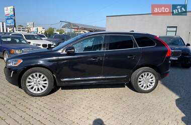 Внедорожник / Кроссовер Volvo XC60 2015 в 