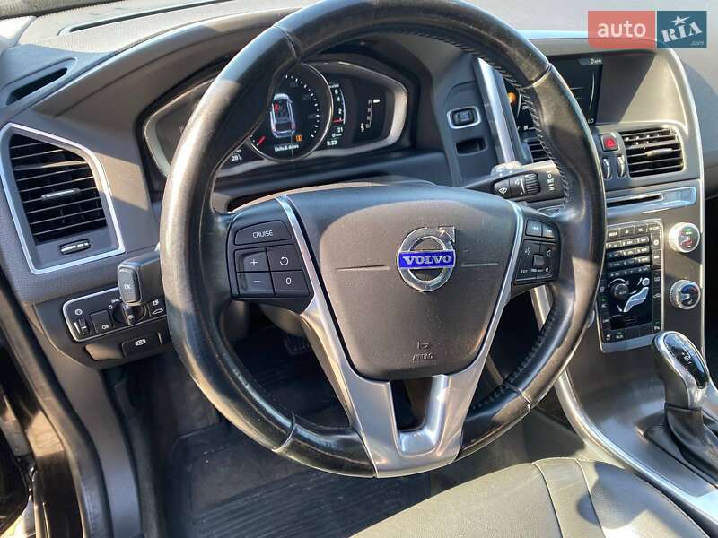 Внедорожник / Кроссовер Volvo XC60 2015 в Львове фото 13 Внедорожник / Кроссовер Volvo XC60 2015 в Львове
