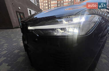 Внедорожник / Кроссовер Volvo XC60 2024 в 
