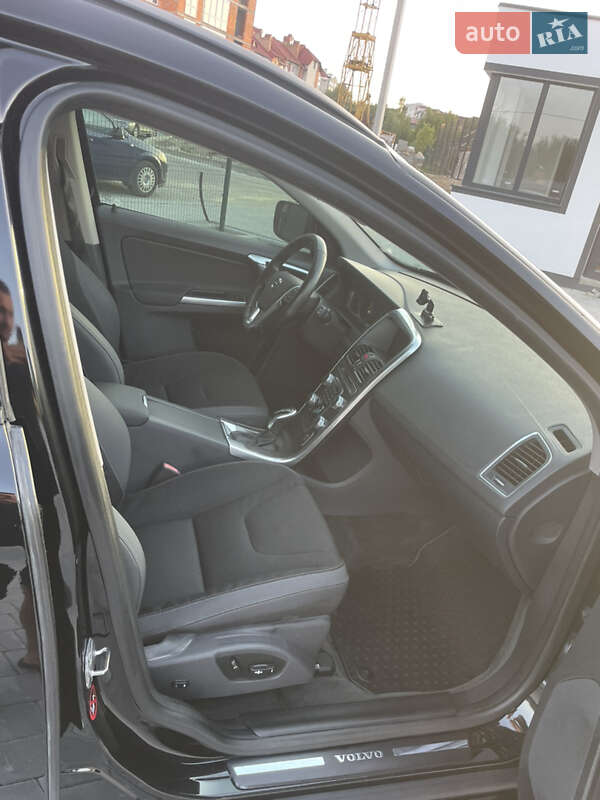 Внедорожник / Кроссовер Volvo XC60 2015 в Трускавце фото 25 Внедорожник / Кроссовер Volvo XC60 2015 в Трускавце