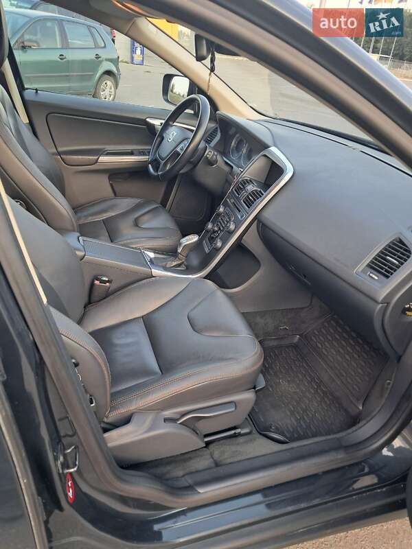 Внедорожник / Кроссовер Volvo XC60 2013 в Полтаве фото 20 Внедорожник / Кроссовер Volvo XC60 2013 в Полтаве