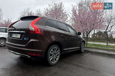 Внедорожник / Кроссовер Volvo XC60 2014 в 