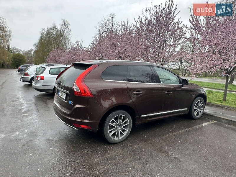 Внедорожник / Кроссовер Volvo XC60 2014 в Хмельницком