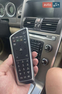 Внедорожник / Кроссовер Volvo XC60 2012 в 