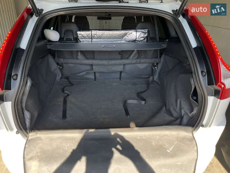 Внедорожник / Кроссовер Volvo XC60 2013 в Киеве