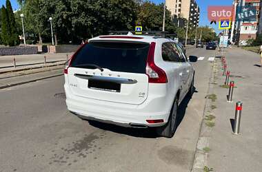 Внедорожник / Кроссовер Volvo XC60 2013 в 