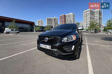 Внедорожник / Кроссовер Volvo XC60 2017 в 