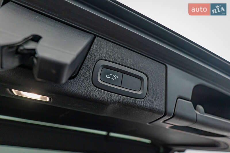 Внедорожник / Кроссовер Volvo XC60 2019 в Киеве фото 8 Внедорожник / Кроссовер Volvo XC60 2019 в Киеве