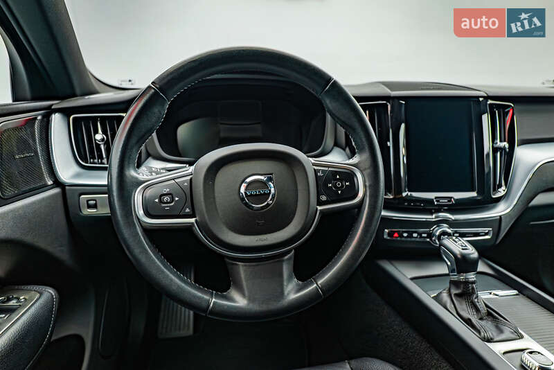 Внедорожник / Кроссовер Volvo XC60 2019 в Киеве фото 13 Внедорожник / Кроссовер Volvo XC60 2019 в Киеве