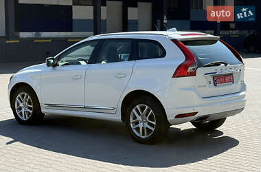 Внедорожник / Кроссовер Volvo XC60 2016 в 
