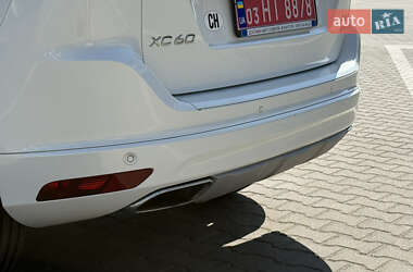 Внедорожник / Кроссовер Volvo XC60 2016 в 