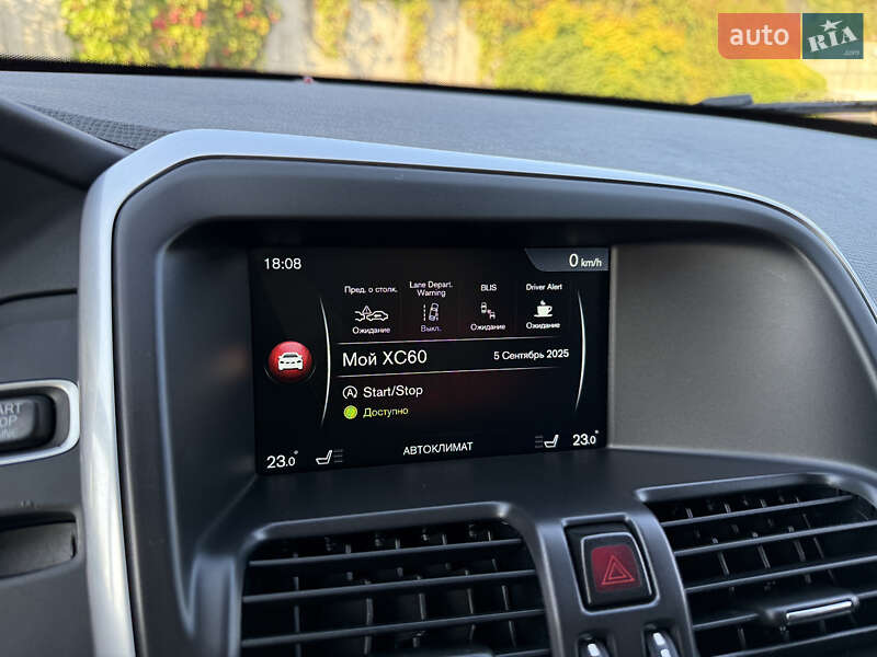 Внедорожник / Кроссовер Volvo XC60 2015 в Ровно