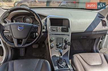 Внедорожник / Кроссовер Volvo XC60 2014 в 
