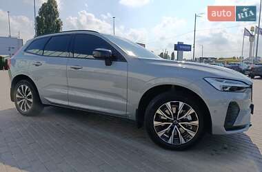 Внедорожник / Кроссовер Volvo XC60 2023 в 