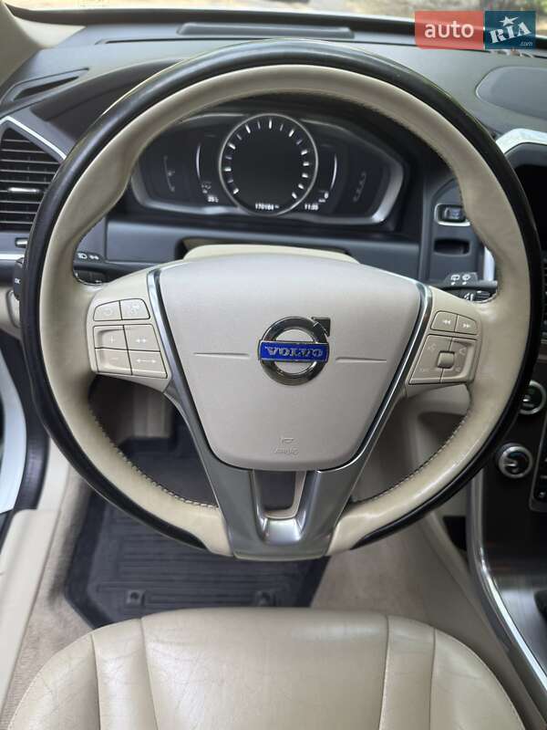 Позашляховик / Кросовер Volvo XC60 2016 в Дніпрі