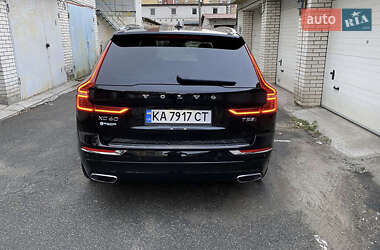 Внедорожник / Кроссовер Volvo XC60 2018 в 