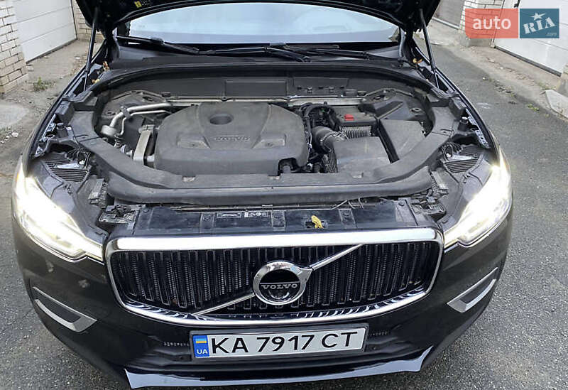 Внедорожник / Кроссовер Volvo XC60 2018 в Киеве