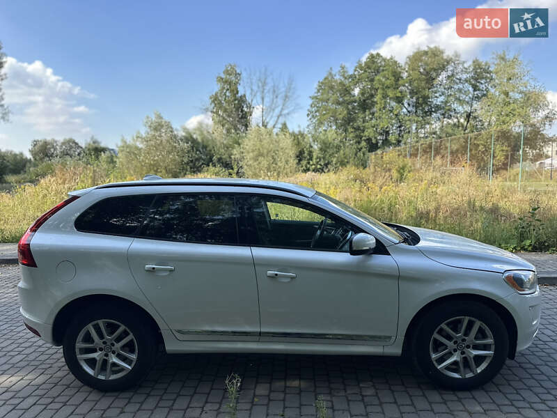 Позашляховик / Кросовер Volvo XC60 2017 в Львові