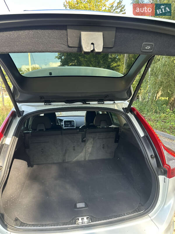 Позашляховик / Кросовер Volvo XC60 2017 в Львові