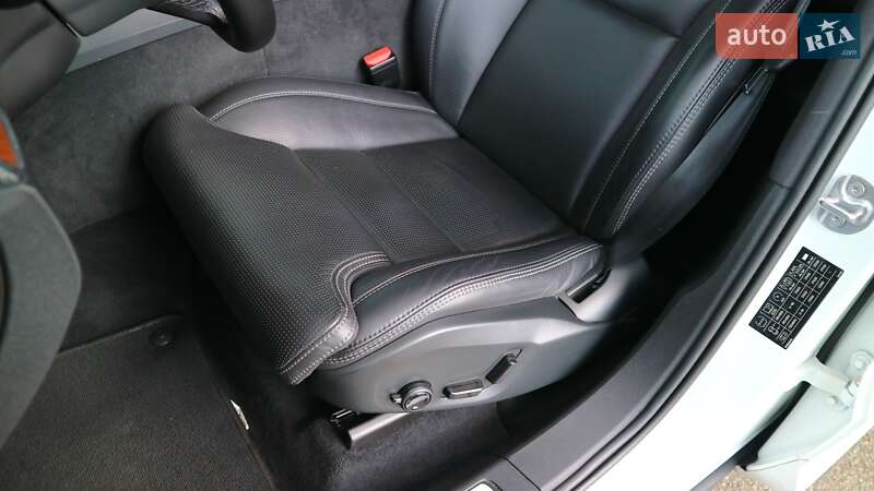 Внедорожник / Кроссовер Volvo XC60 2022 в Киеве