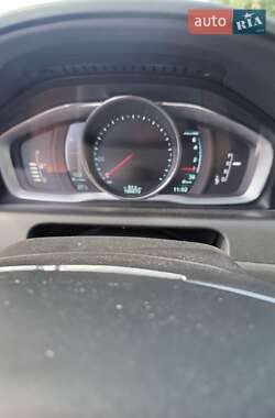 Внедорожник / Кроссовер Volvo XC60 2014 в 