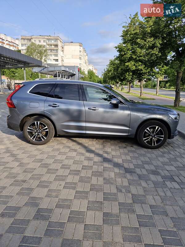 Внедорожник / Кроссовер Volvo XC60 2017 в Хмельницком