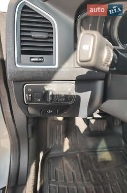 Внедорожник / Кроссовер Volvo XC60 2015 в 
