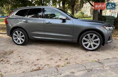 Внедорожник / Кроссовер Volvo XC60 2019 в 