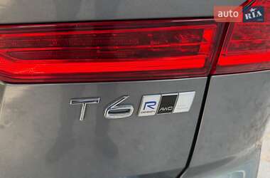 Внедорожник / Кроссовер Volvo XC60 2019 в 