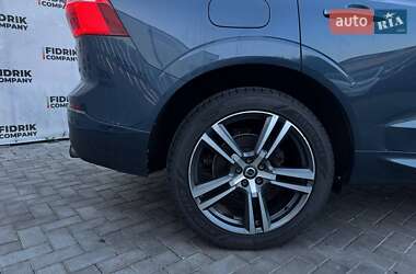 Внедорожник / Кроссовер Volvo XC60 2018 в 