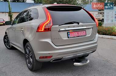 Внедорожник / Кроссовер Volvo XC60 2016 в 